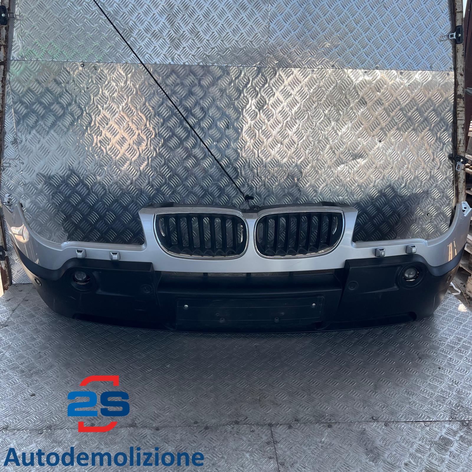 Paraurti anteriore bmw x3 e83 (06-10)